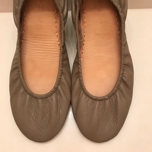 Taupe size 9
